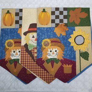 Lot of 5 Thanksgiving Holiday placemats&window flags fall festivities home decor